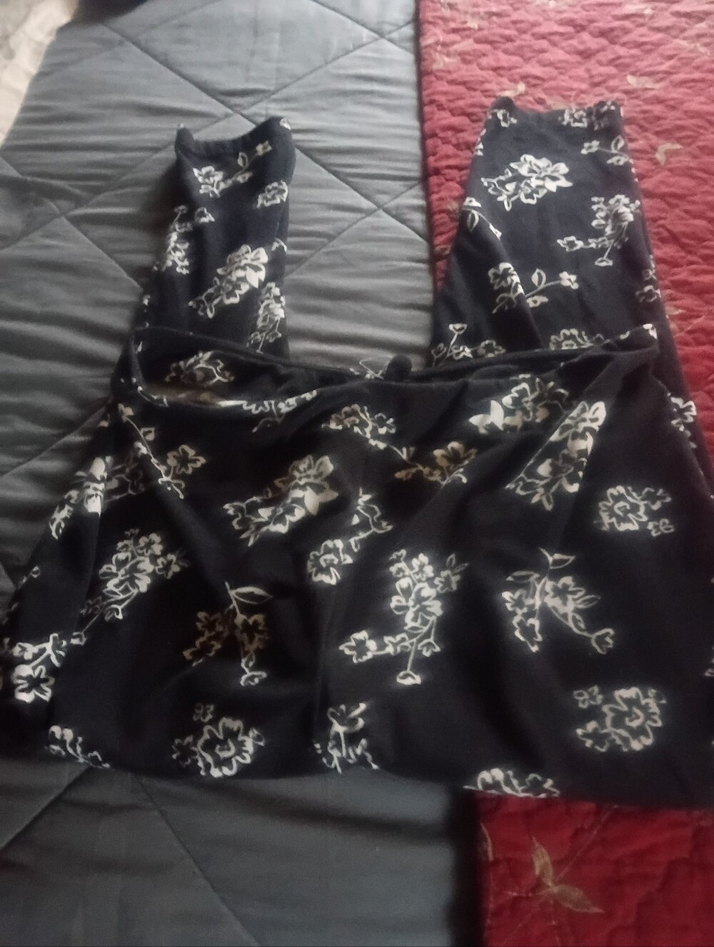 Women's Black Floral Leggings